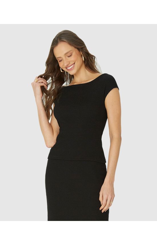 Blusa Justa Feminina Decote Canoa Em Malha Texturizada