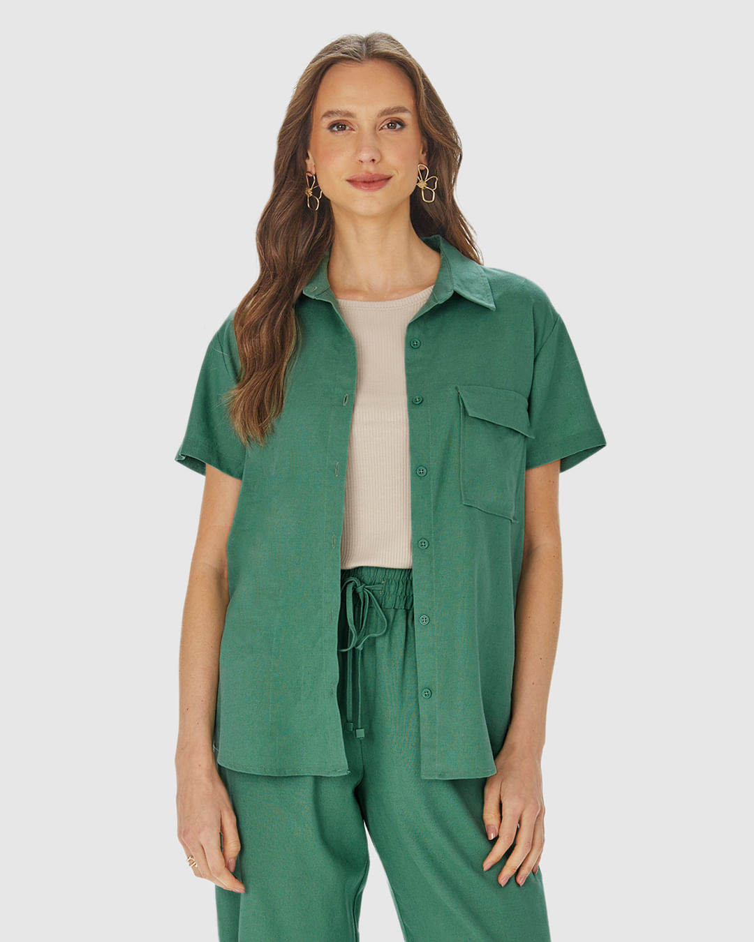 Camisa Feminina Com Bolso Funcional Em Viscolinho