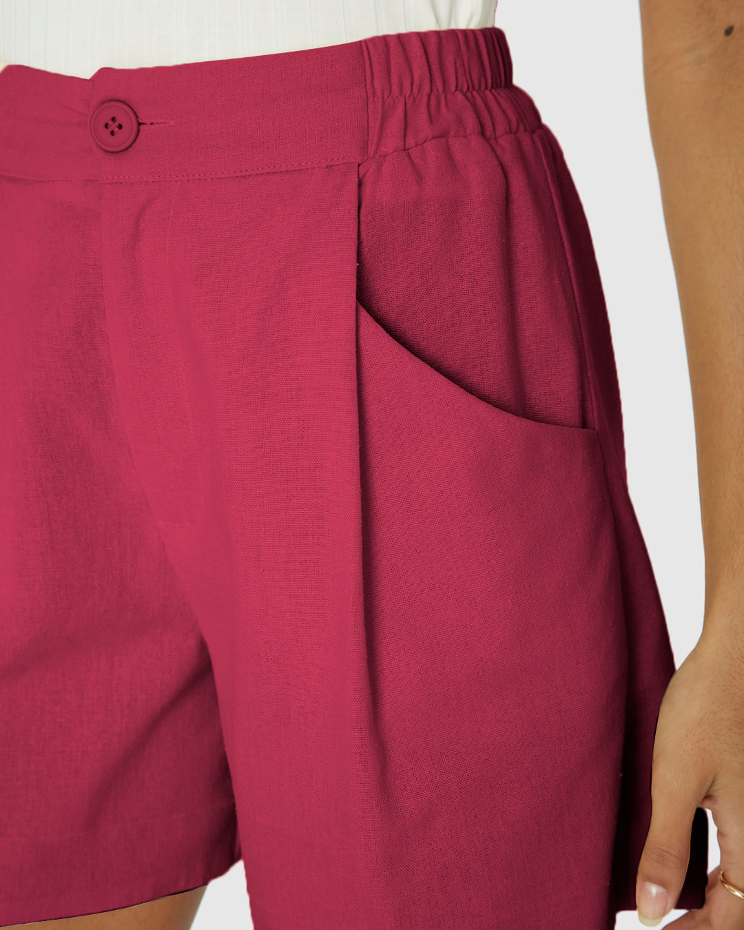 Bermuda Reta Feminina Bolso Funcional Em Viscolinho - Imagem 8