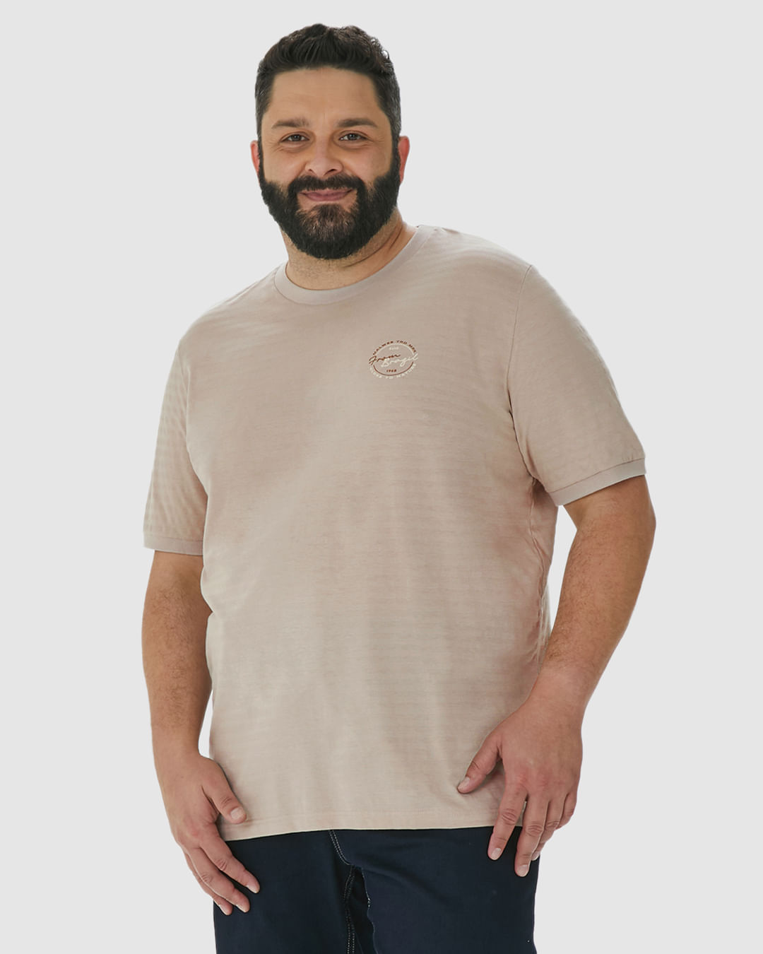 Camiseta Masculina Plus Size Estampa Peitoral Em Malha Listrada - Imagem 19