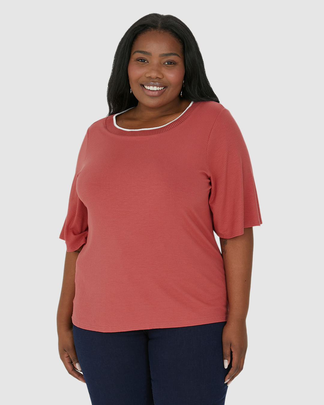 Blusa Feminina Plus Size Ampla Gola Redonda Retilínea Em Viscose Canelada - Imagem 24