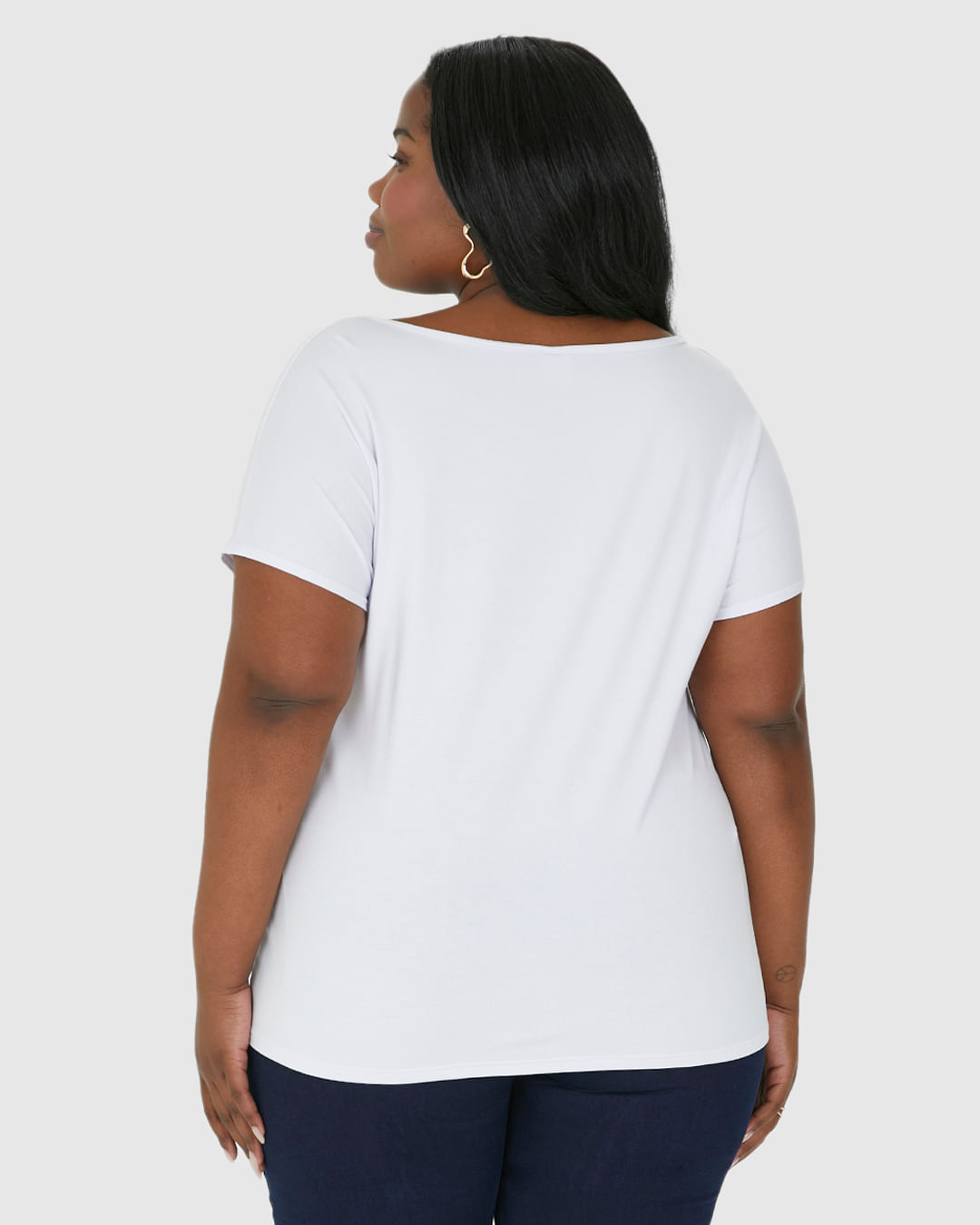 Camiseta Feminina Plus Size Estampa Metalizada Em Viscose Stretch - Imagem 15