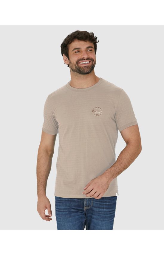 Camiseta Masculina Estampa Peitoral E Abertura Lateral Em Malha Listrada