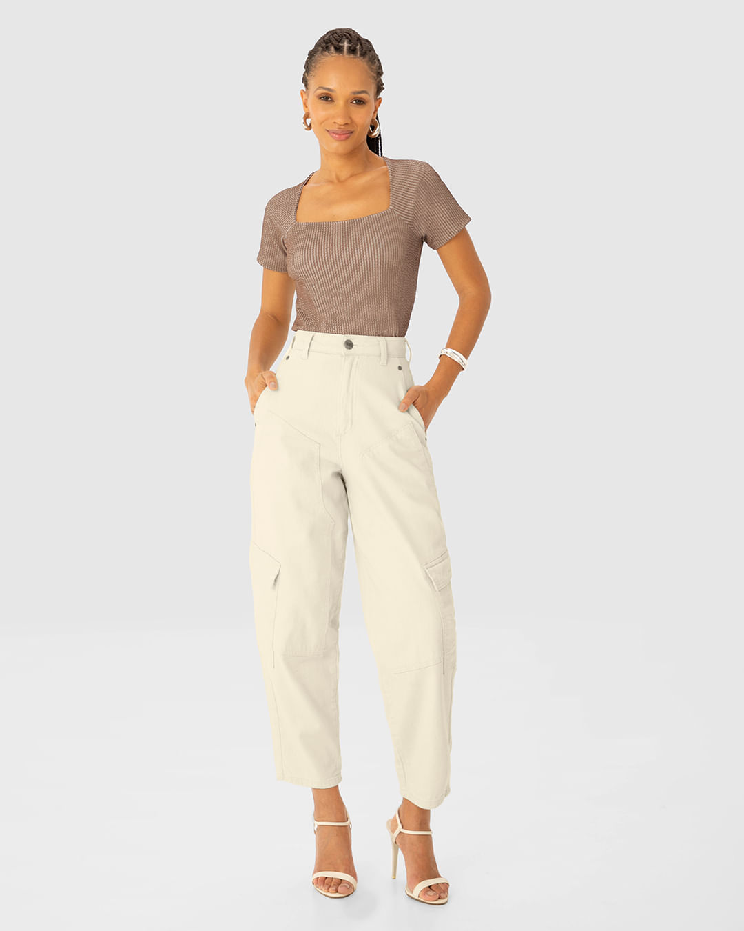 Calça Feminina Barrel Cargo Em Sarja Com Elastano - ENFIM