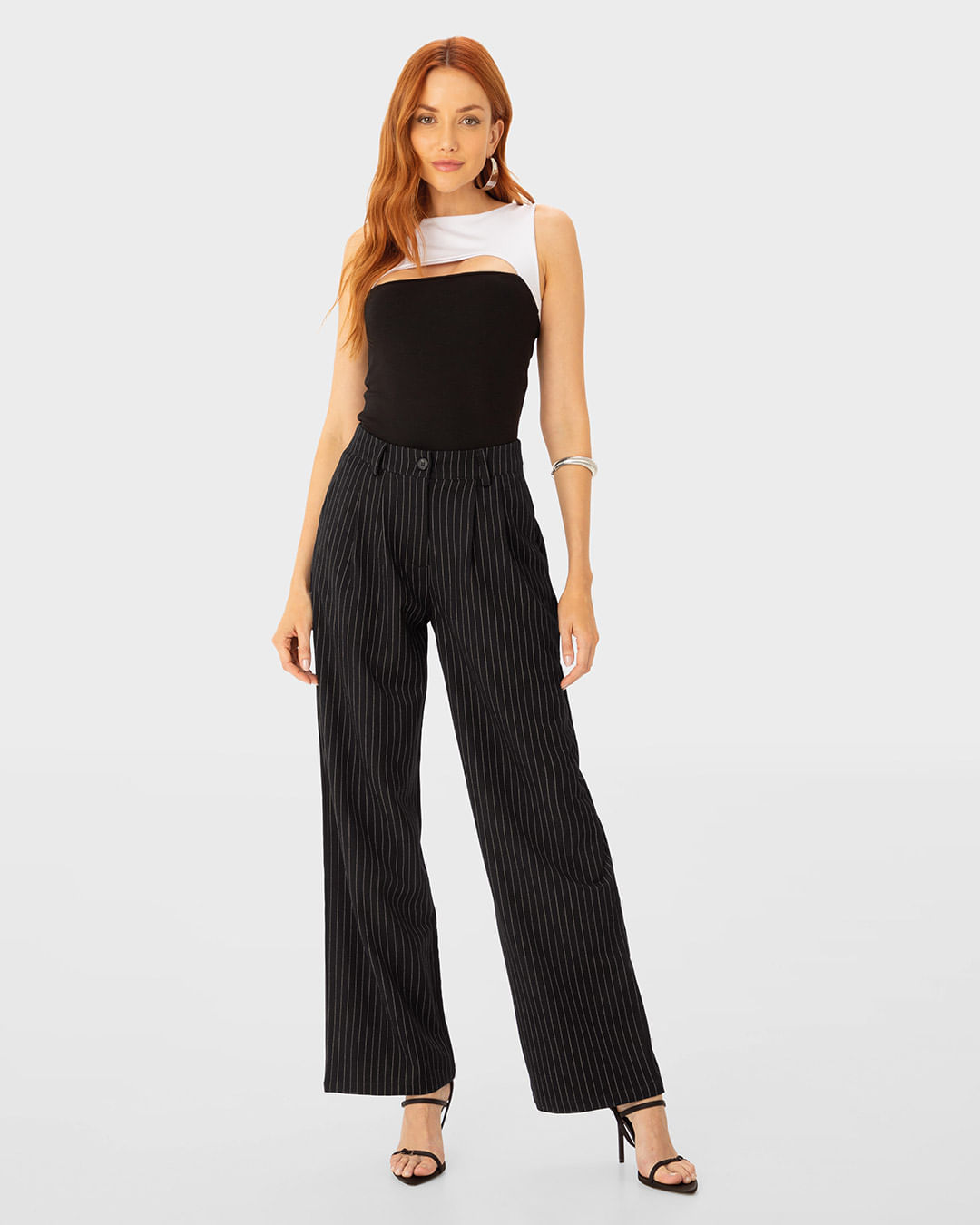 Regata Justa Feminina Detalhe Vazado Busto Em Viscose Stretch - ENFIM - Imagem 3