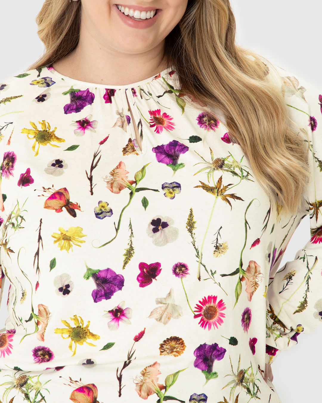 Blusa Feminina Plus Size Decote Detalhe Vazado Em Malha Viscolinho Stretch - Imagem 23