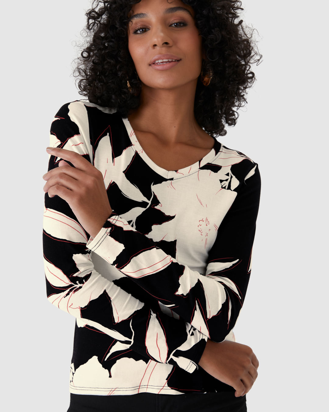 Blusa Justa Feminina Decote V Estampada Em Viscose Stretch - Imagem 23