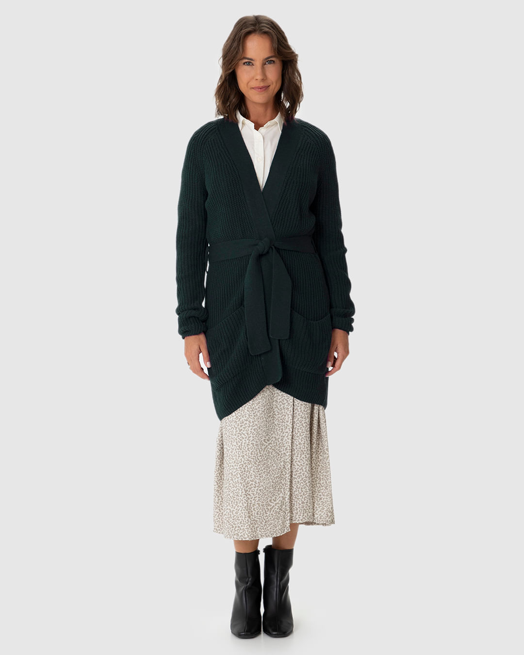 Cardigan Feminino Transpassado Com Cinto Em Tricô - Imagem 19