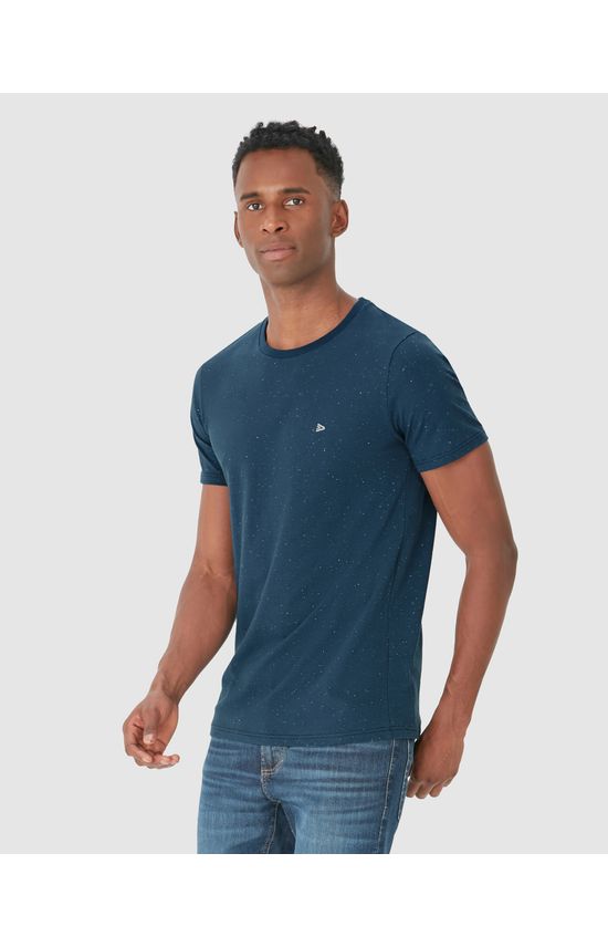 Camiseta Básica Masculina Slim Em Malha Botonê