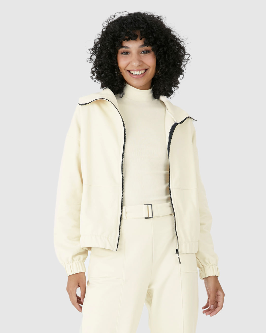 Jaqueta Feminina Bomber Gola Diferenciada Em Moletom Flanelado