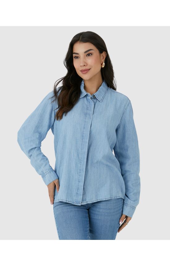 Camisa Feminina Tradicional Abertura Botões Internos Em Jeans Leve