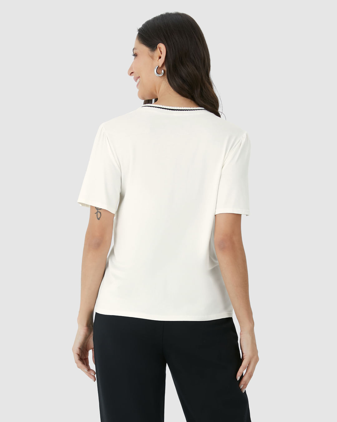 Camiseta Feminina Gola Retilínea Estampa Orgânico Em Viscose Stretch - Imagem 25
