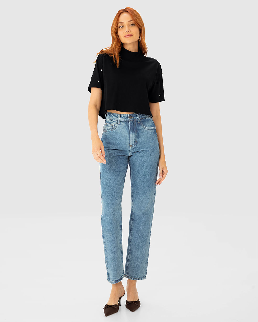 T-Shirt Feminina Cropped Gola Alta Aplique Strass Em Algodão - ENFIM - Imagem 13