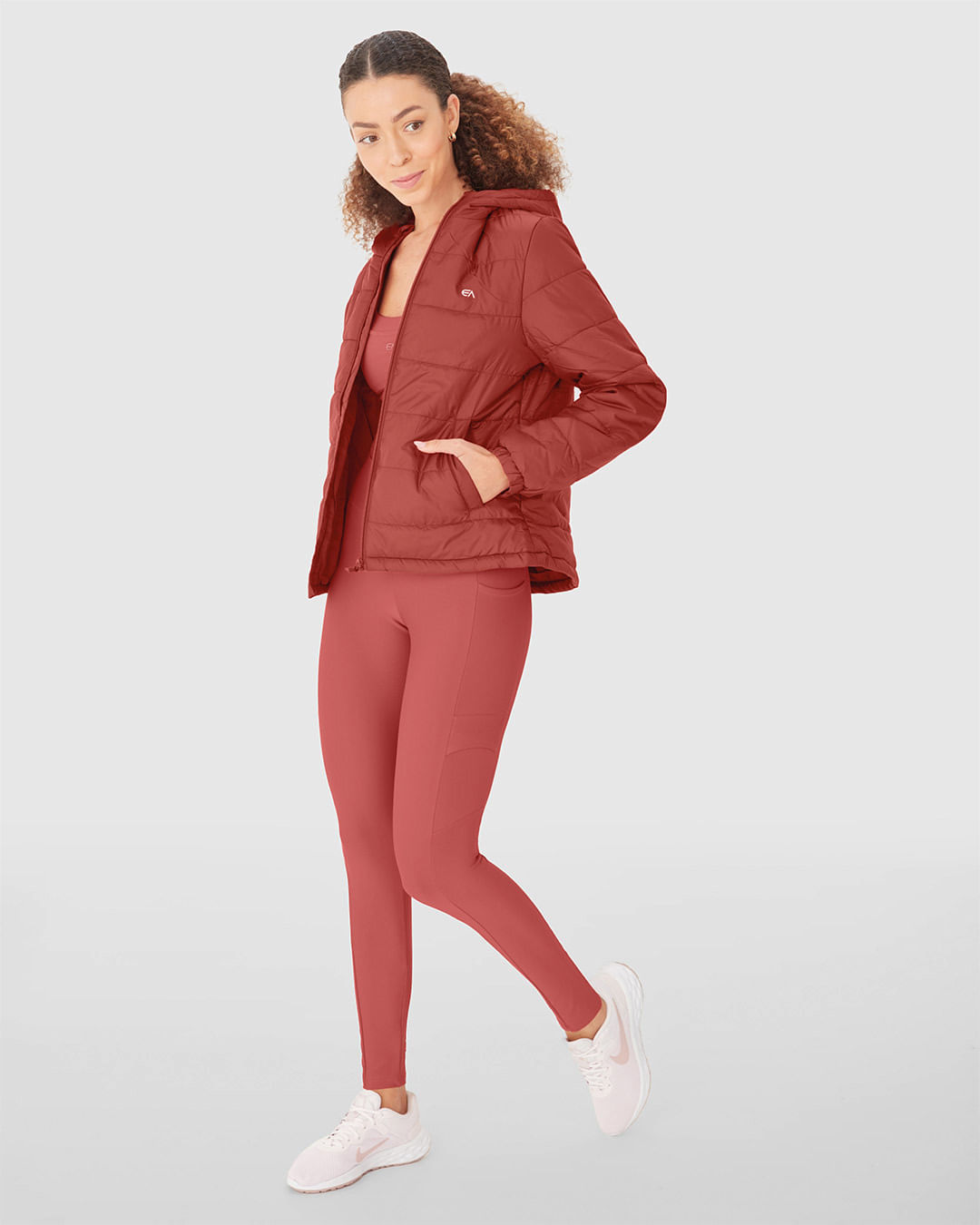 Jaqueta Puffer Feminina Esportiva Com Capuz Matelassê - ENFIM - Imagem 10