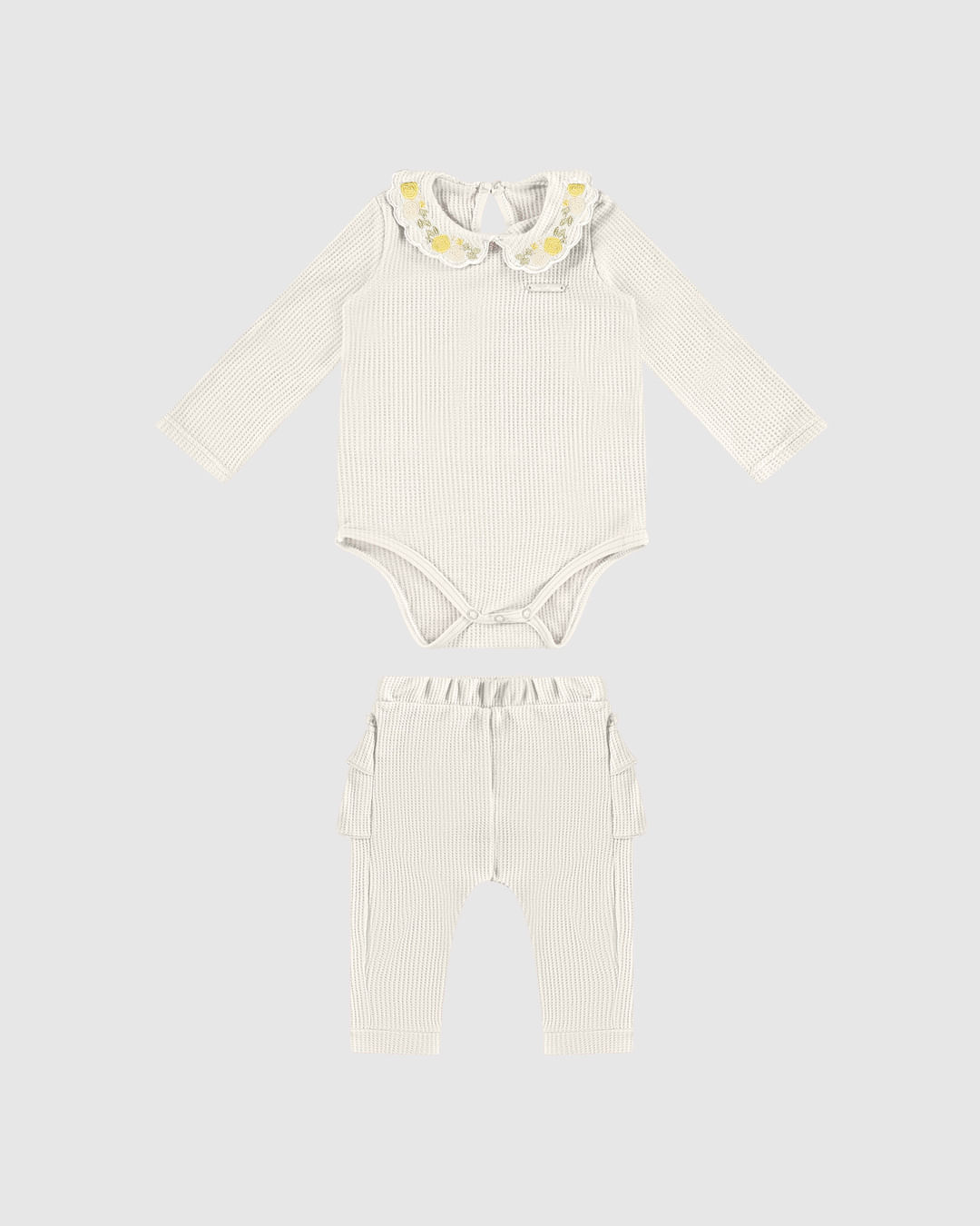 Conjunto Menina Body Gola Bordada E Calça Babados - Carinhoso