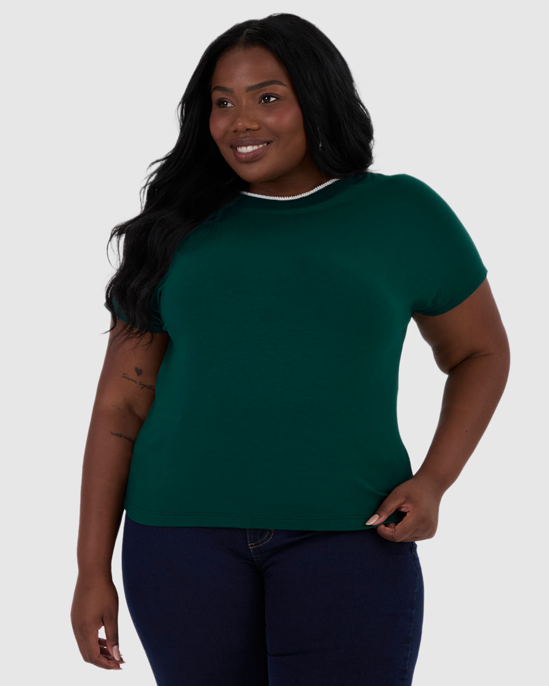 Blusa Feminina Plus Size Ampla Gola Retilínea em Moletinho de Viscose