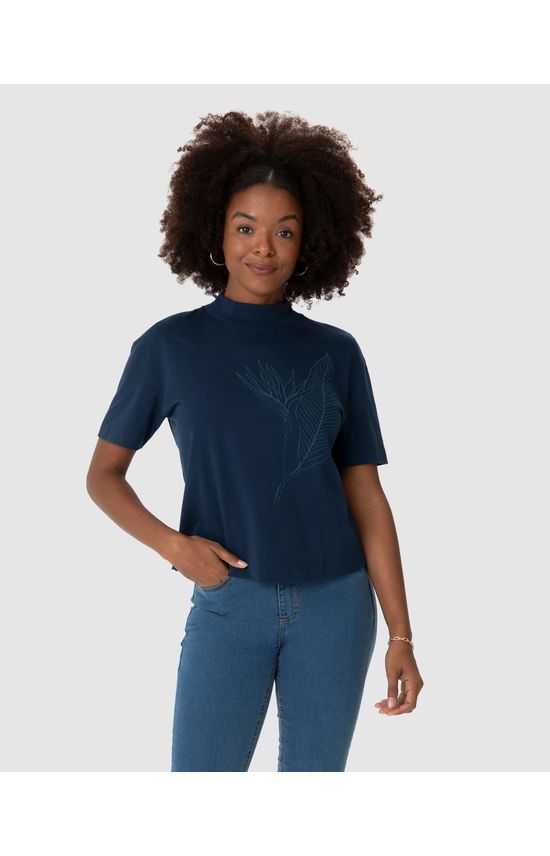 Camiseta Feminina Gola Alta Estampa Ilustrativa Em Algodão