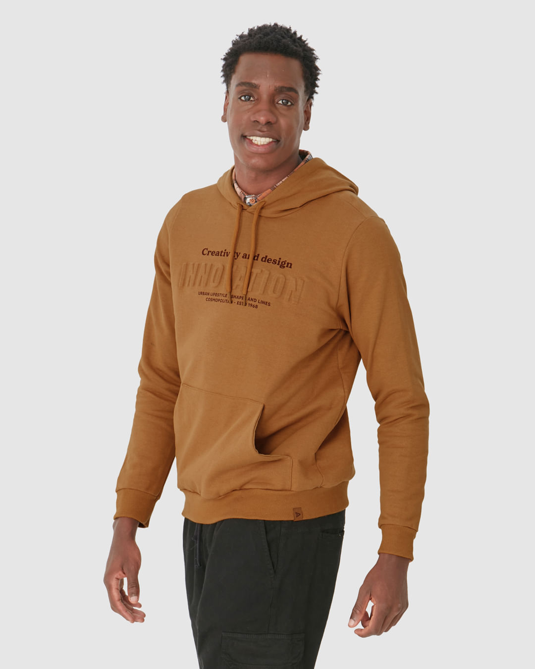 Blusão Masculino com Capuz Bolso Funcional em Moletom Linho
