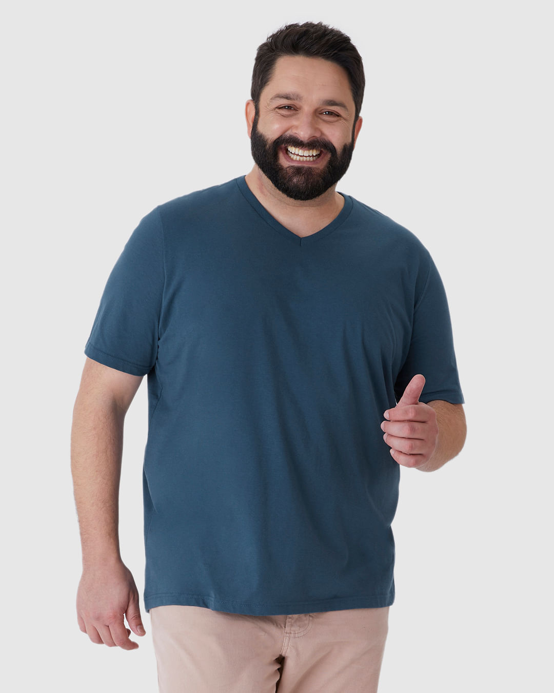 Camiseta Básica Masculina Plus Size Decote V Em Algodão - Imagem 21