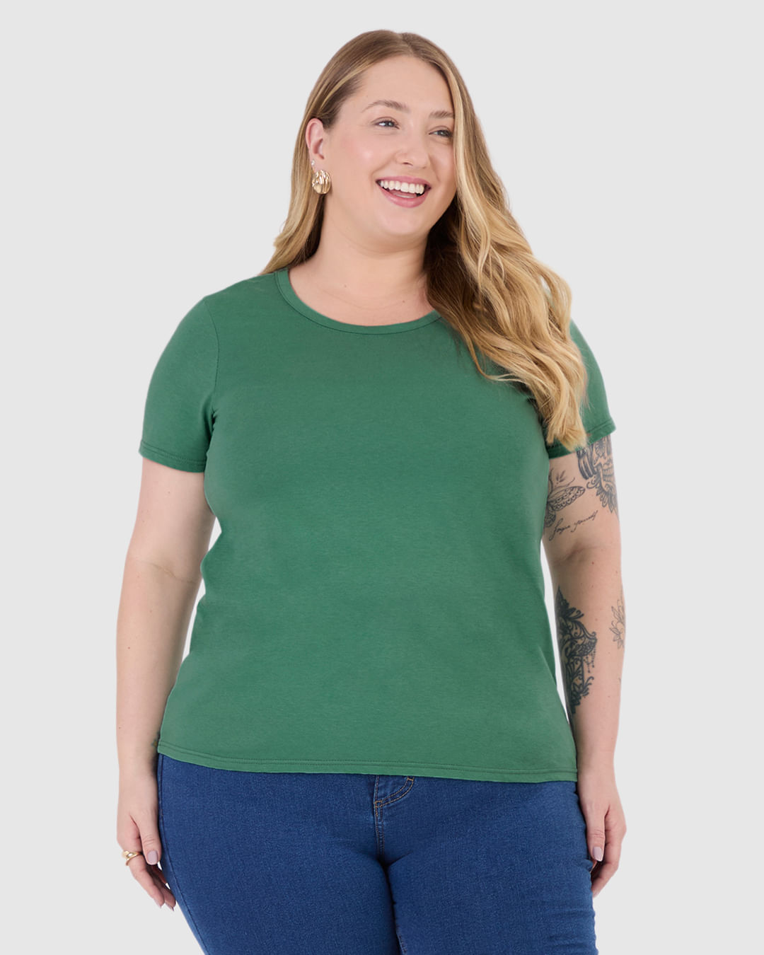 Blusa Básica Feminina Plus Size Decote Redondo Em Algodão - Imagem 16