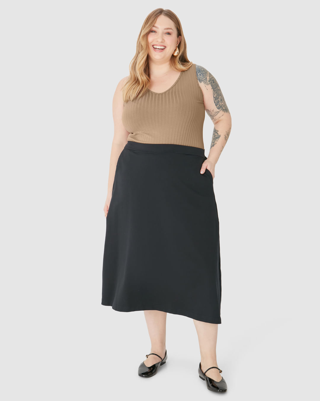 Regata Básica Feminina Plus Size Decote V Em Canelado De Viscose - Imagem 2