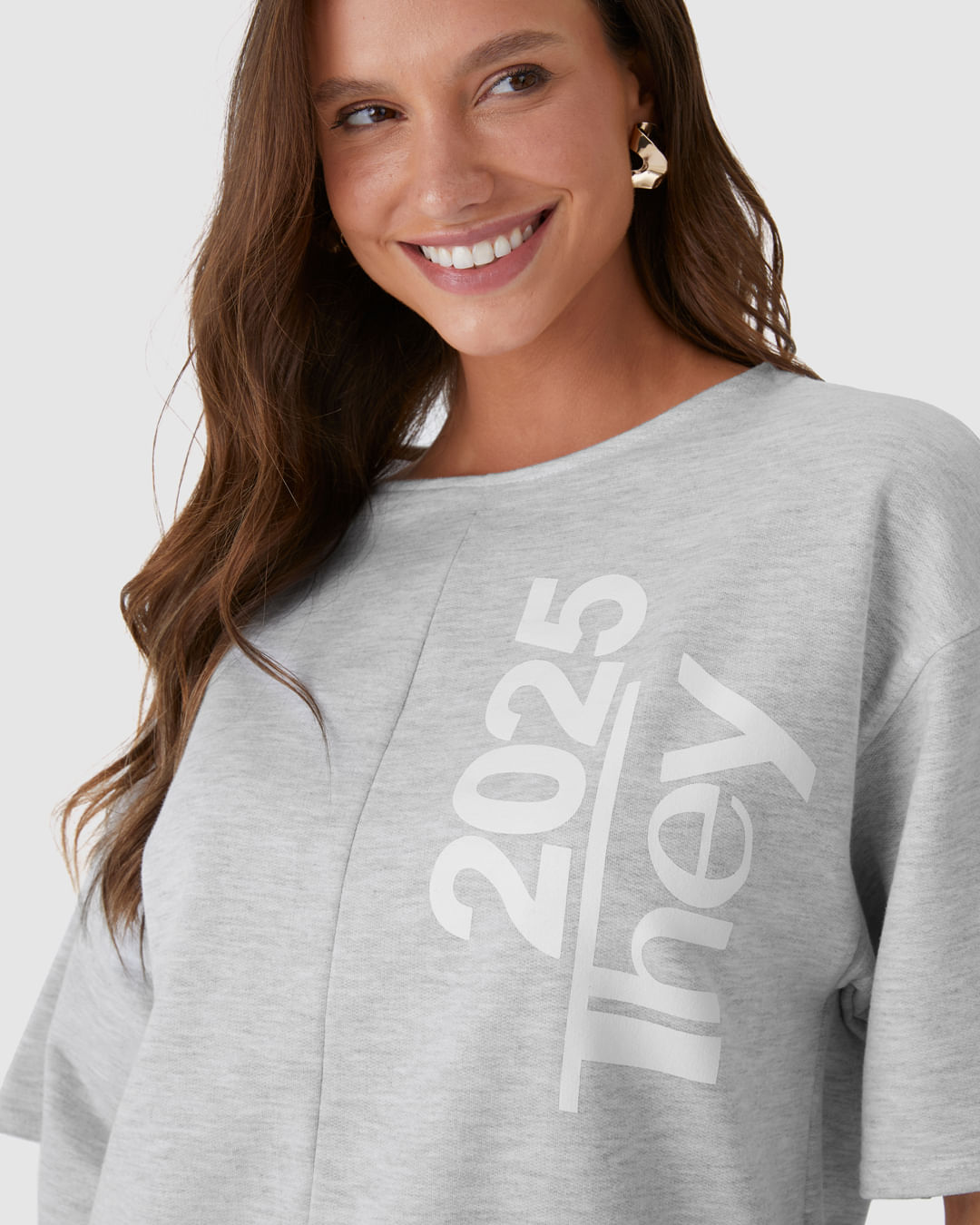 Blusa Ampla Feminina Estampa Frontal Em Moletinho - Imagem 23