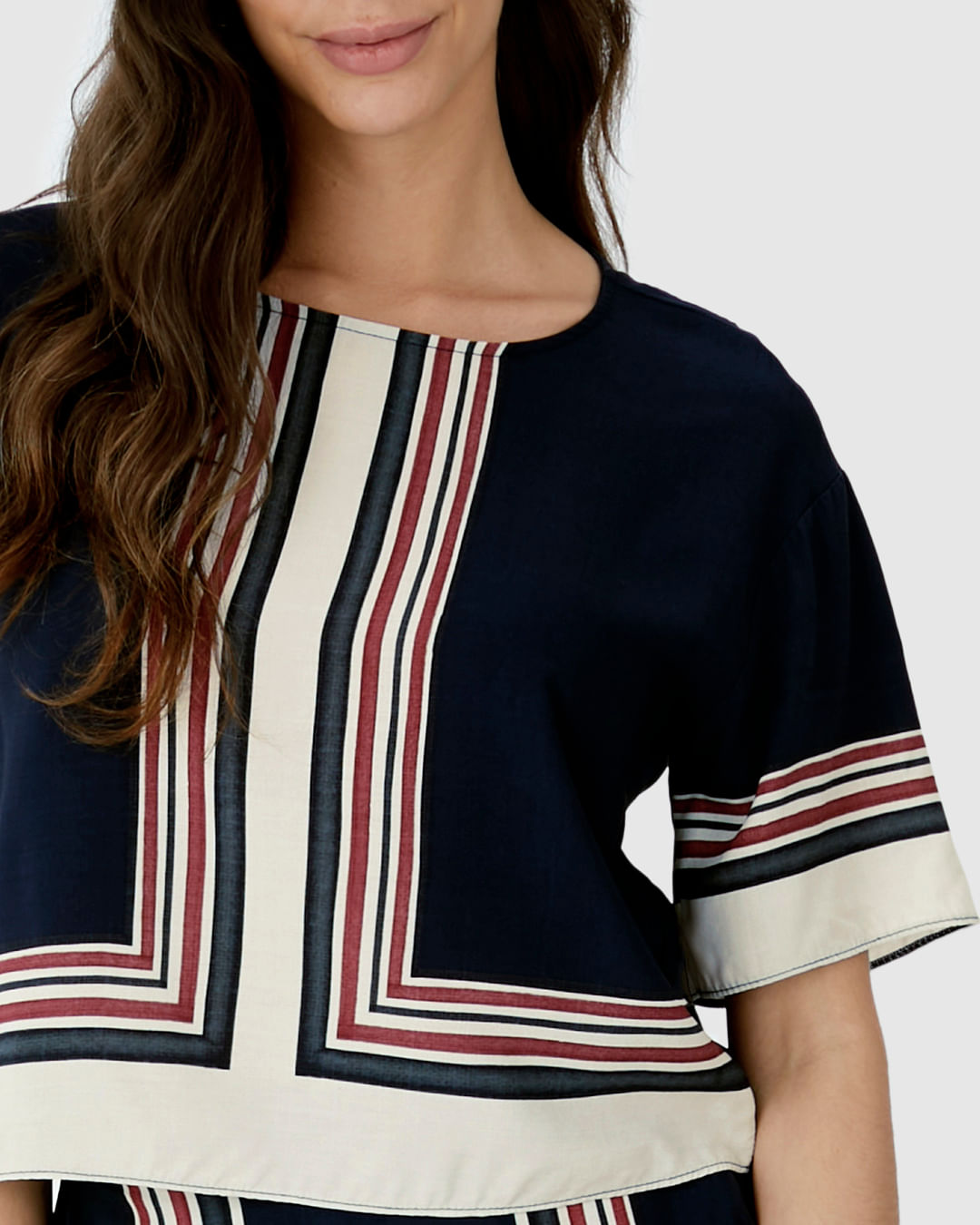 Blusa Box Feminina Com Estampa Em Viscose - Imagem 13