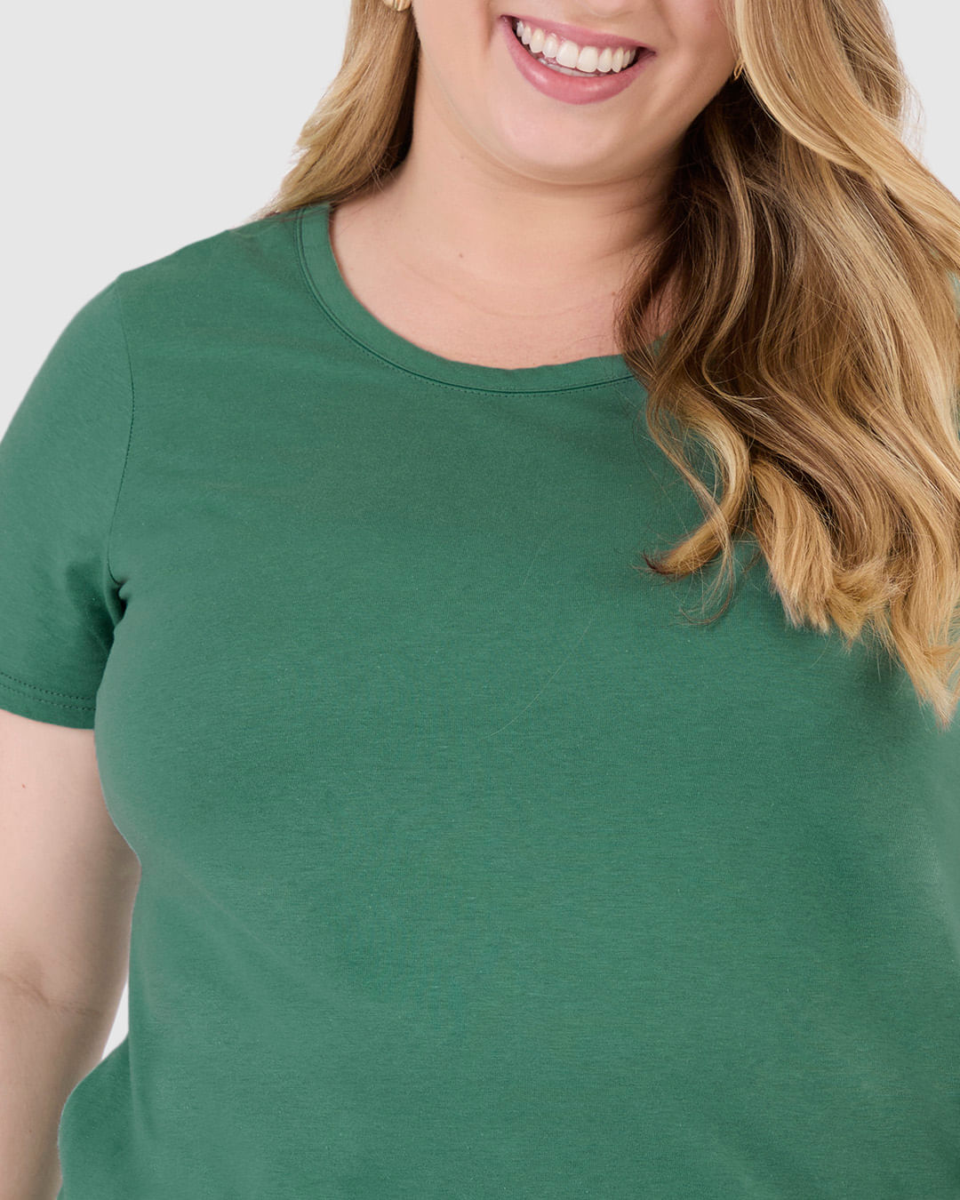 Blusa Básica Feminina Plus Size Decote Redondo Em Algodão - Imagem 23